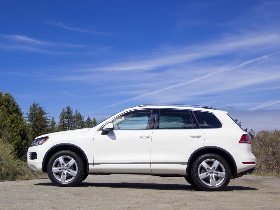  Volkswagen Touareg V6 TDi 2010 года  (US) (фото 16 из 16)